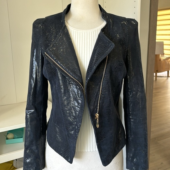 Jacket - Picture 4 of 10